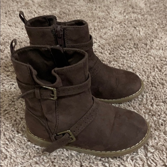 Old Navy Faux Suede Boots - Picture 3 of 9